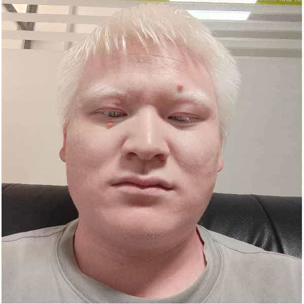 30岁岁安徽单身帅哥 - 三亚吉缘网