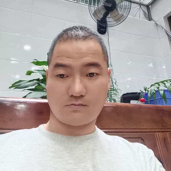 37岁岁福建单身帅哥 - 三亚吉缘网