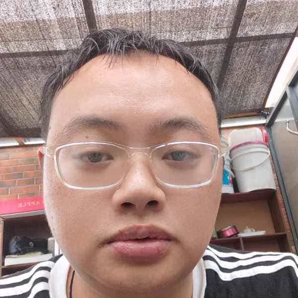 34岁岁江西单身帅哥 - 三亚吉缘网
