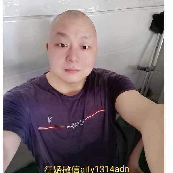 45岁岁湖南单身帅哥 - 三亚吉缘网