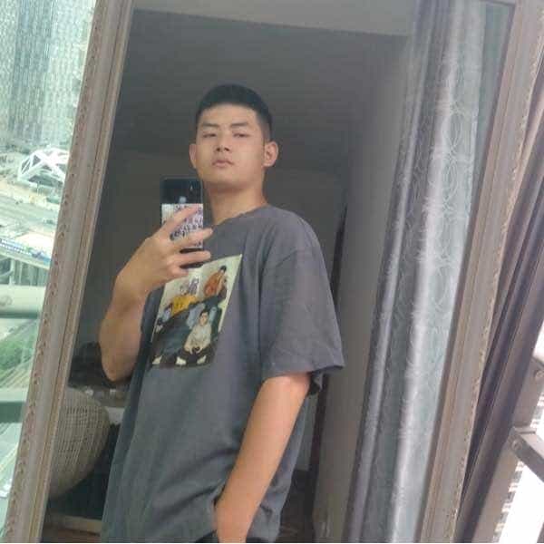 35岁岁贵州单身帅哥 - 三亚吉缘网