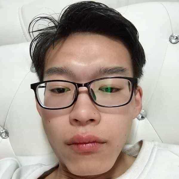 23岁岁河南单身帅哥 - 三亚吉缘网